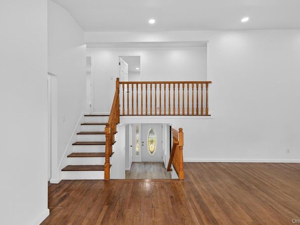 14 Elwin Place, East Northport NY 11731