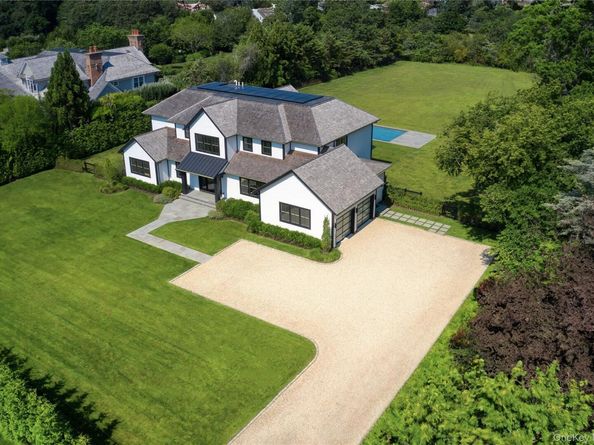 21 Cedar Lane, Remsenburg NY 11960