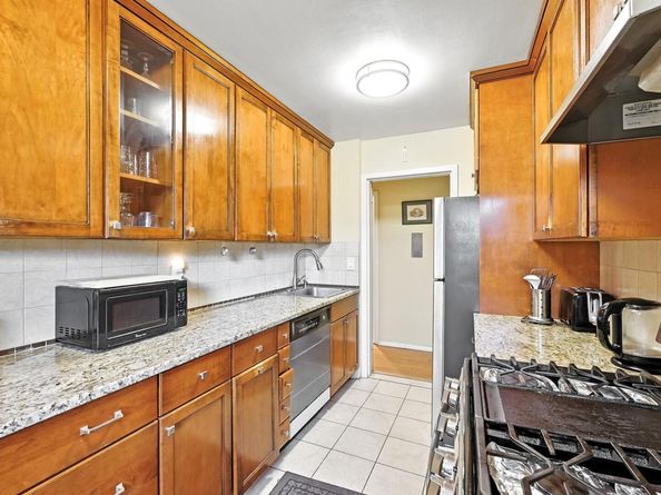 499 N Broadway 1J, White Plains NY 10603