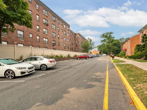 189 Drake Avenue 2A, New Rochelle NY 10805