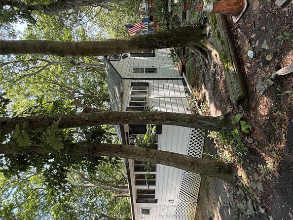 41 Woodcliff Trail, Baiting Hollow NY 11933