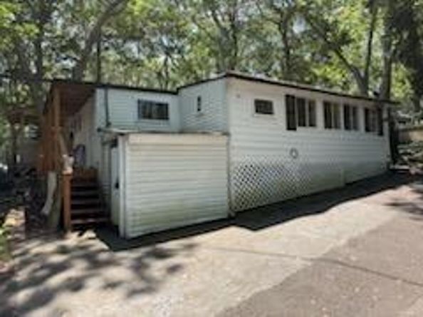 41 Woodcliff Trail, Baiting Hollow NY 11933