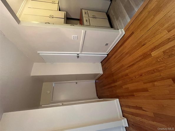 325 E 201 Street 4D, Bronx NY 10458
