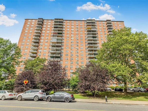 825 Morrison Avenue 19C, Bronx NY 10473