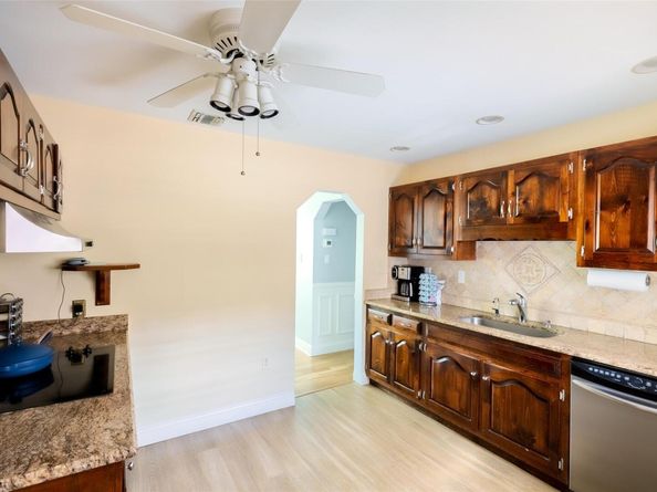 511 Milligan Lane, West Islip NY 11795