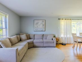 511 Milligan Lane, West Islip NY 11795