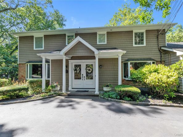 8 Lisa Drive, Dix Hills NY 11746