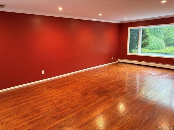 8 Lisa Drive, Dix Hills NY 11746