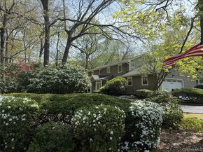 8 Lisa Drive, Dix Hills NY 11746