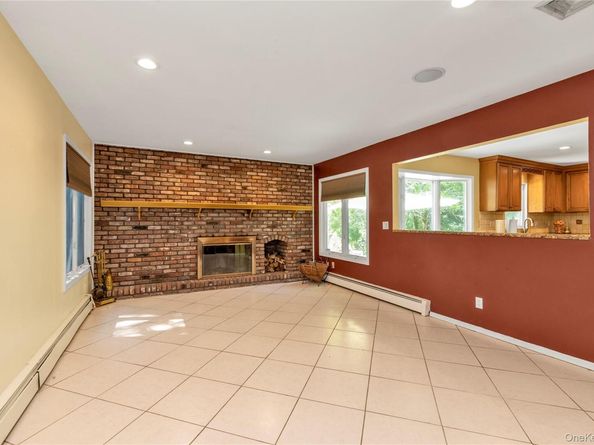 8 Lisa Drive, Dix Hills NY 11746