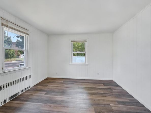 11 Rhoda Avenue, Smithtown NY 11787