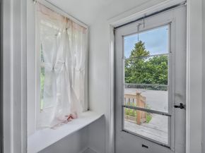11 Rhoda Avenue, Smithtown NY 11787