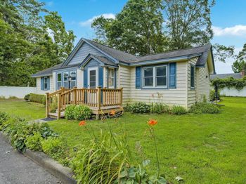 11 Rhoda Avenue