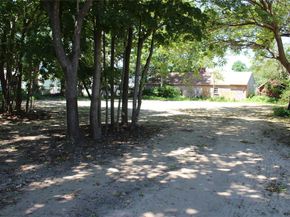 453 Montauk Highway, East Moriches NY 11940