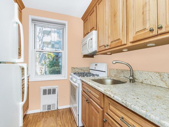 525 W 236th Street 3J, Bronx NY 10463