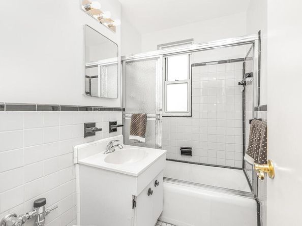 525 W 236th Street 3J, Bronx NY 10463
