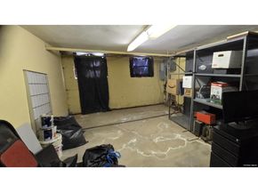 169 Bixley Heath, Lynbrook NY 11563