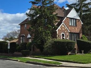 169 Bixley Heath, Lynbrook NY 11563