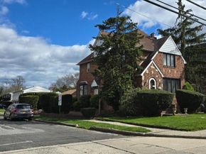 169 Bixley Heath, Lynbrook NY 11563
