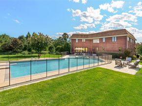 89 Old Canoe Place Road, Hampton Bays NY 11946