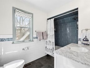 14 Towhee Trail, East Hampton NY 11937