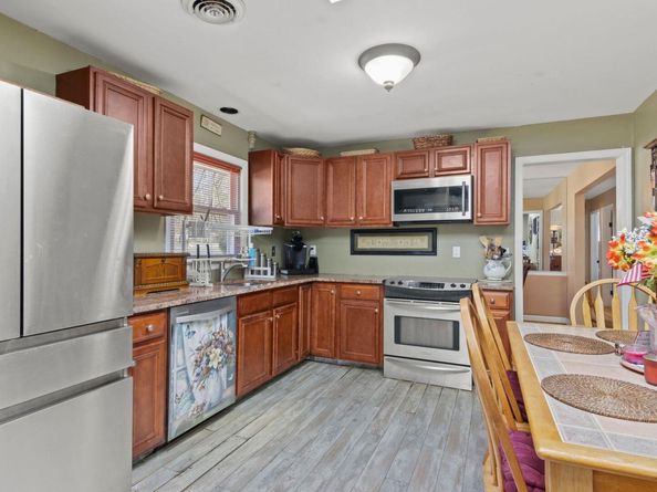 43 Harrison Avenue, Hauppauge NY 11788