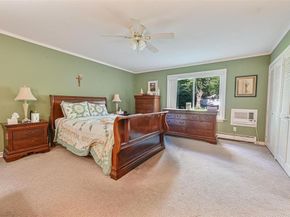 38 Glenmere Lane, Coram NY 11727