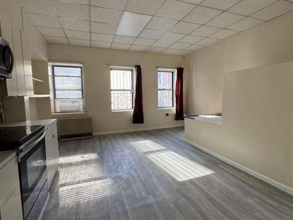 141 Grand Street, New York (Manhattan) NY 10013