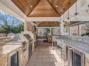 9 Vanderbilt Parkway, Dix Hills NY 11746