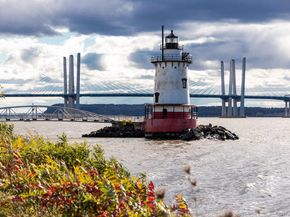 4 Lighthouse Landing TH14, Sleepy Hollow NY 10591