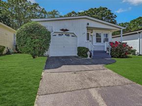 161 Village Circle W 161, Manorville NY 11949