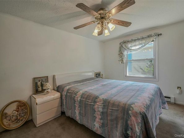 161 Village Circle W 161, Manorville NY 11949