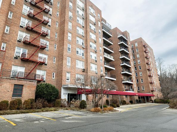 245 Rumsey Road 7O, Yonkers NY 10701