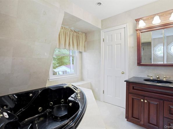 1 Lake Drive, Middle Island NY 11953