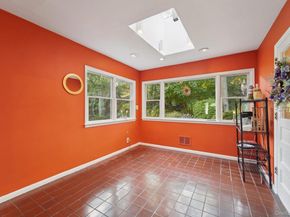 24 Pamela Lane, New Rochelle NY 10804