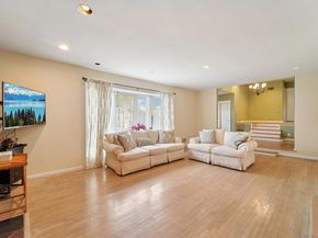 24 Pamela Lane, New Rochelle NY 10804