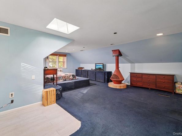 24 Pamela Lane, New Rochelle NY 10804