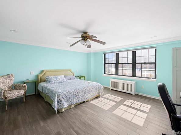 26 W Broadway 405, Long Beach NY 11561
