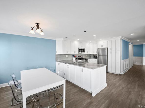 26 W Broadway 405, Long Beach NY 11561