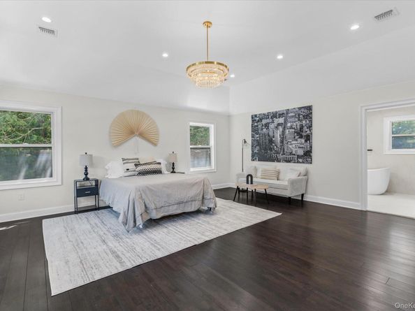 15 Severin Place, Huntington NY 11743