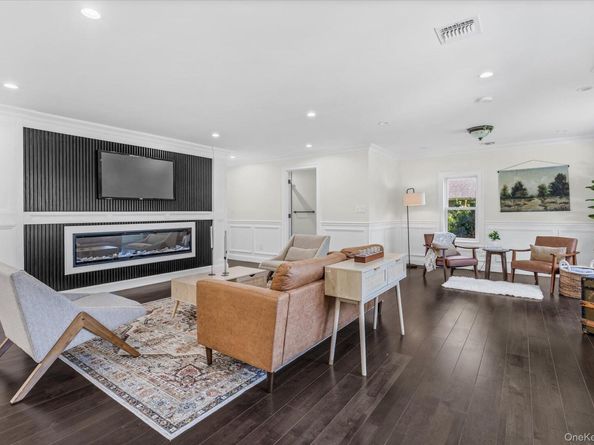 15 Severin Place, Huntington NY 11743
