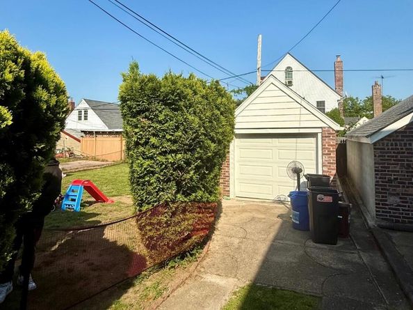 11747 222nd Street, Cambria Heights NY 11411