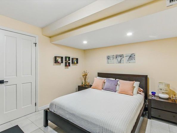 162-24 14th Avenue, Beechhurst NY 11357