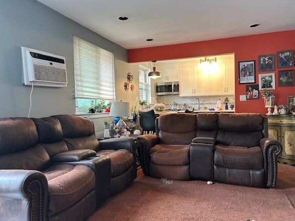73-26 260th Street B, Glen Oaks NY 11004