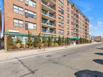 333 E Broadway