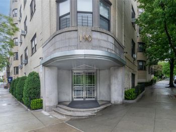 190 East Mosholu Parkway South