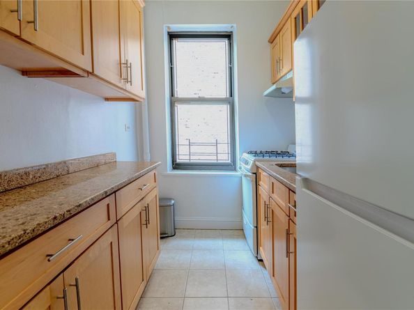 190 East Mosholu Parkway South 3H, Bronx NY 10458