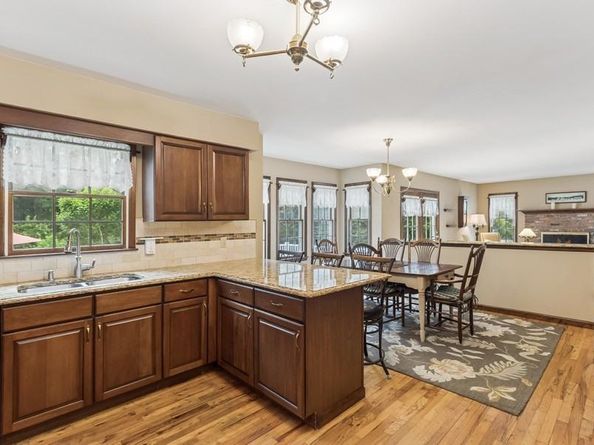 6295 N Country Road, Wading River NY 11792