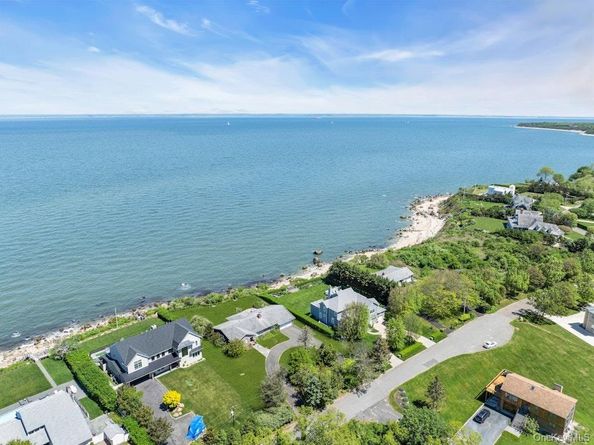 2100 Sound Drive, Greenport NY 11944