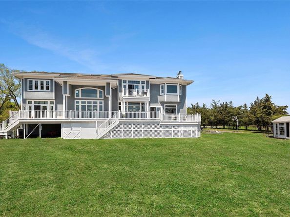 14 South Country Road, Westhampton NY 11977